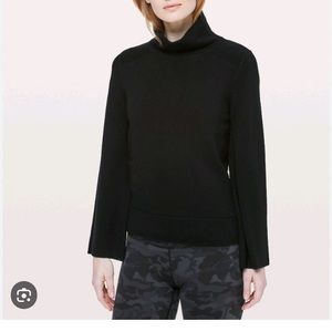 Lulu Lemon 100% merino wool City Trek sweater, black, size 8 new w/o tag